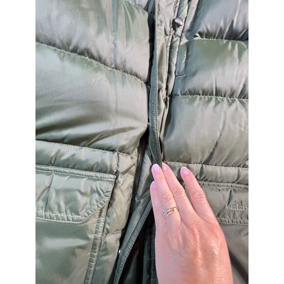 L.L. Bean Mens Medium Green 80% Down Fill Hooded Puffer Jacket Zip Front Outdoor - Picture 6 of 6